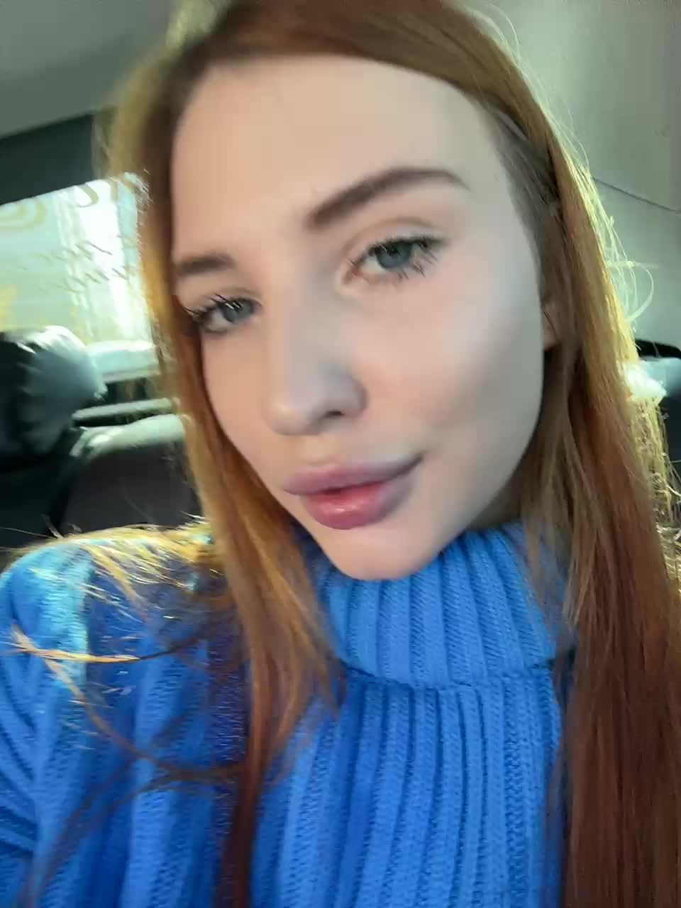 View or download file christi_candy on 2024-10-23 from bongacams