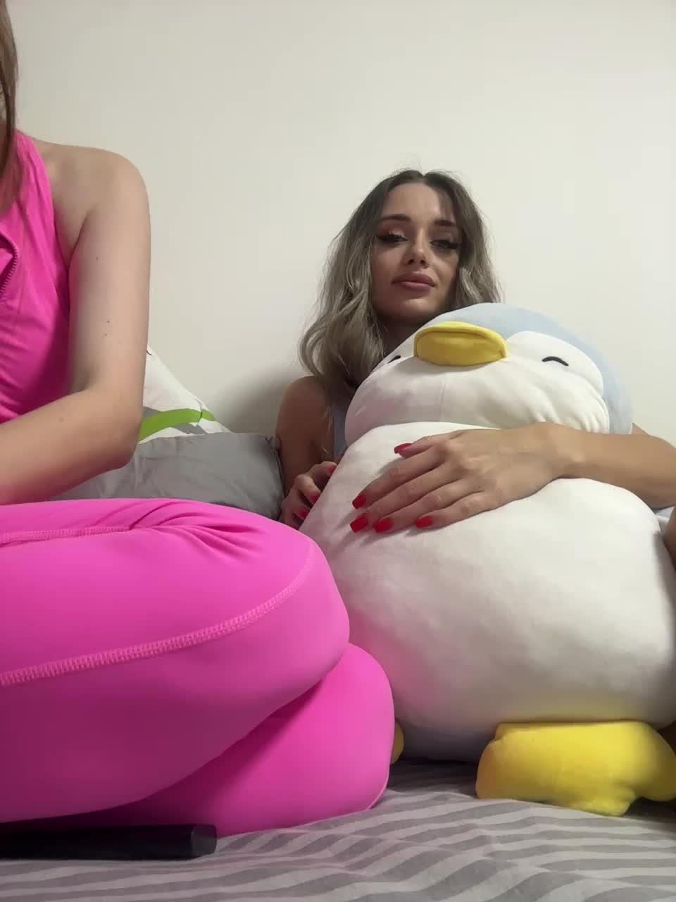 View or download file emilyandmira on 2024-10-23 from bongacams