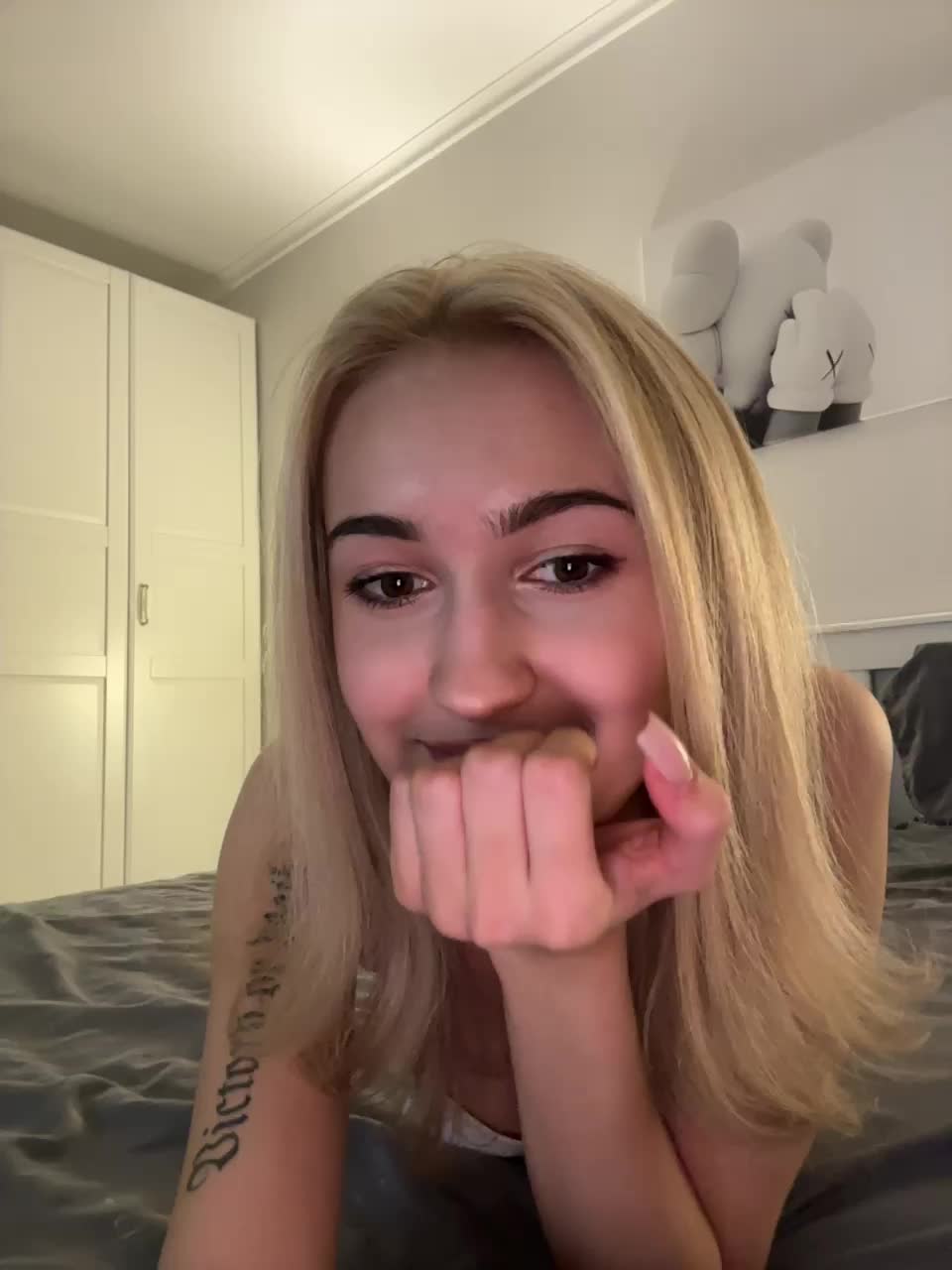 View or download file _lana_chester_ on 2024-10-24 from bongacams