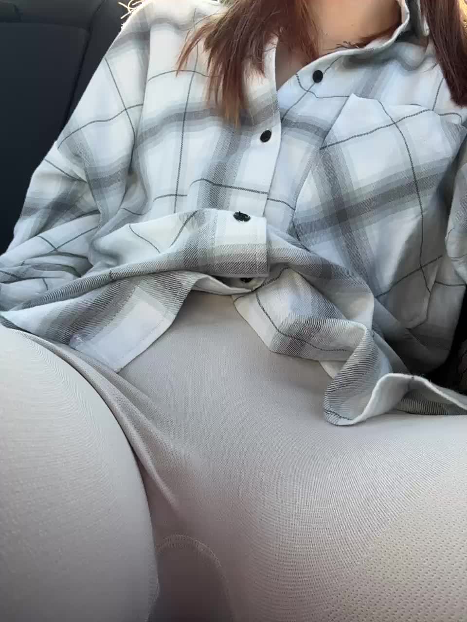 View or download file christi_candy on 2024-10-24 from bongacams