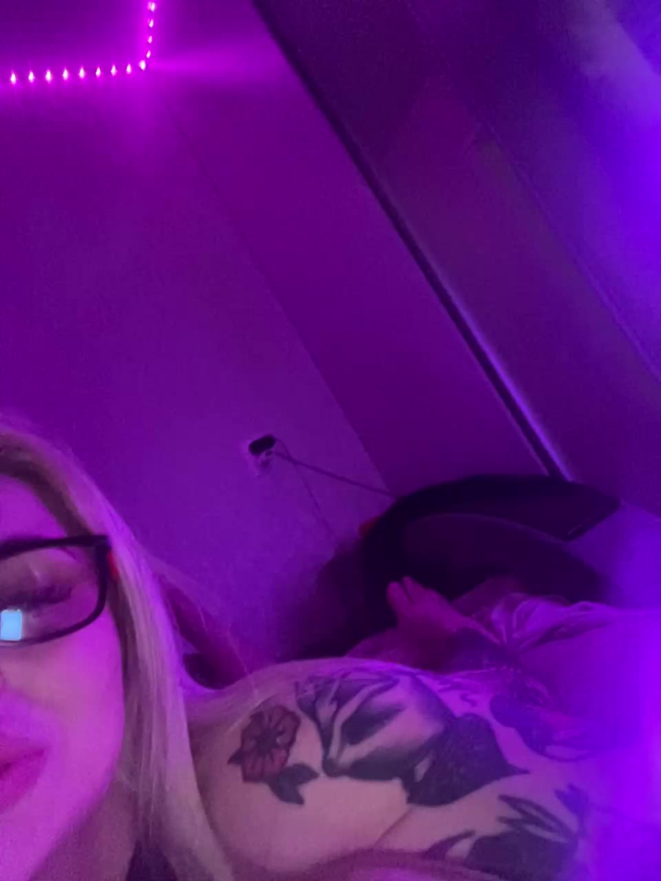 View or download file aresandafina on 2024-10-25 from bongacams