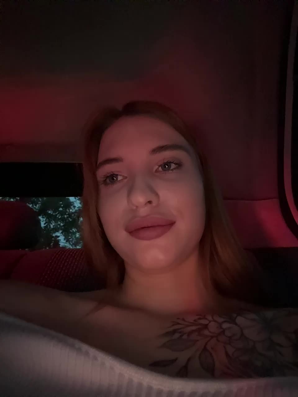 View or download file christi_candy on 2024-10-25 from bongacams