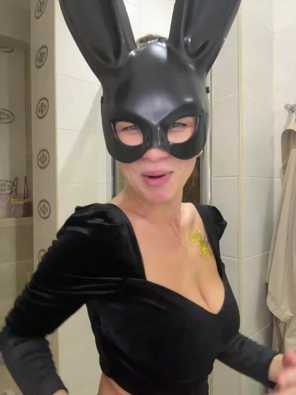 View or download file lanvin_eclat on 2024-10-25 from bongacams