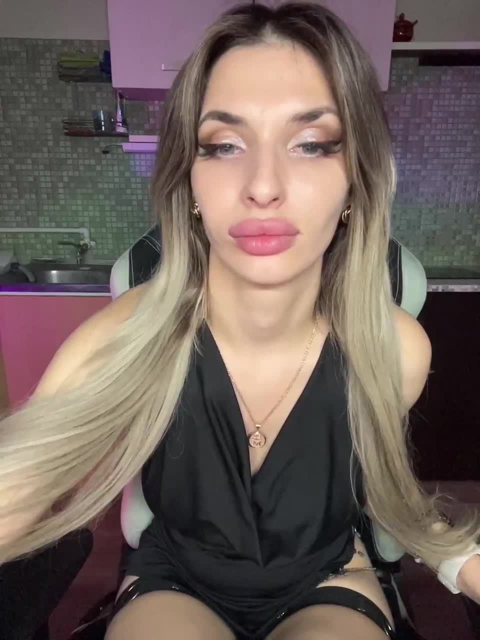 View or download file milenalmur on 2024-10-25 from bongacams