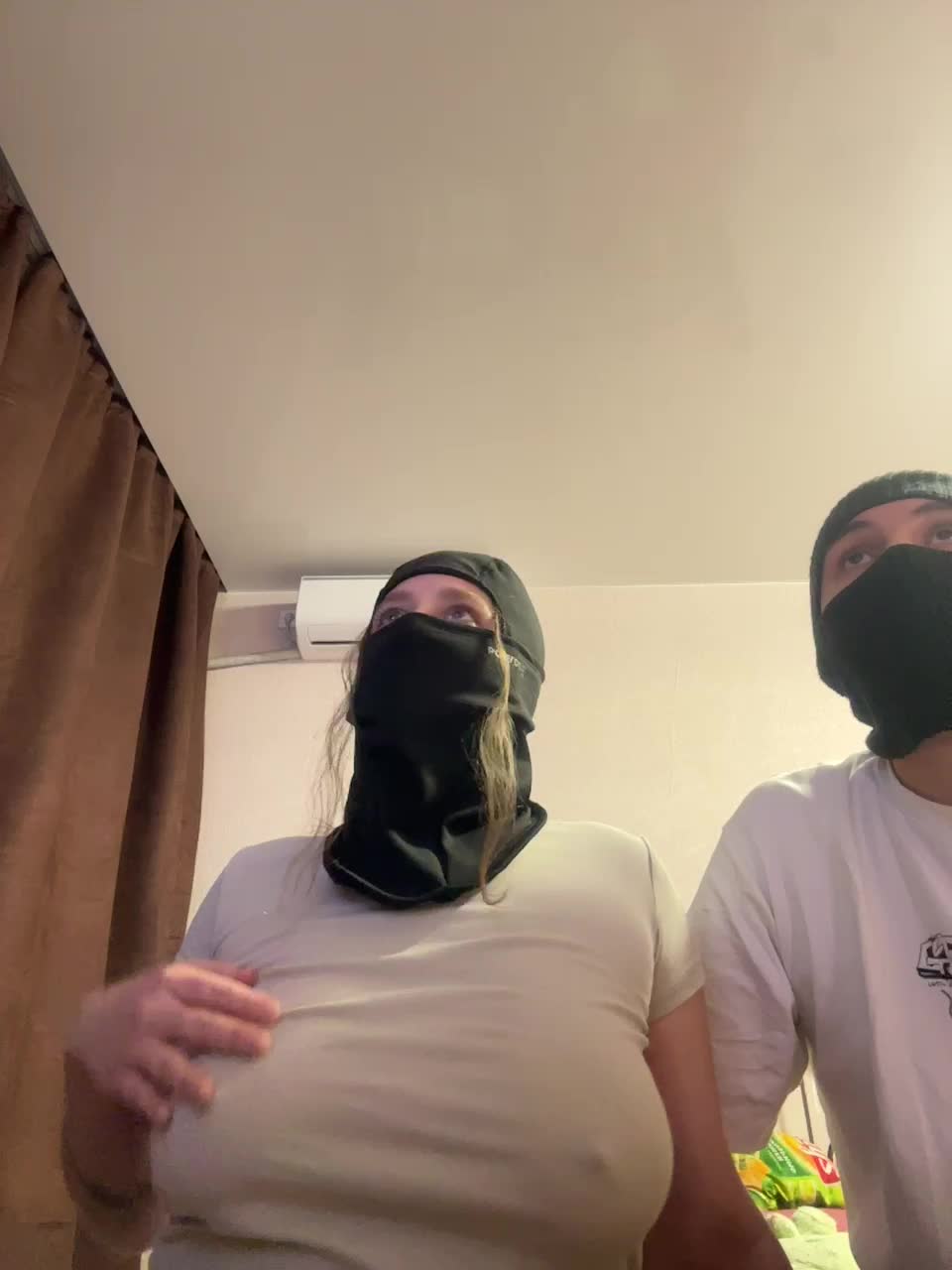 View or download file smokirous on 2024-10-25 from bongacams