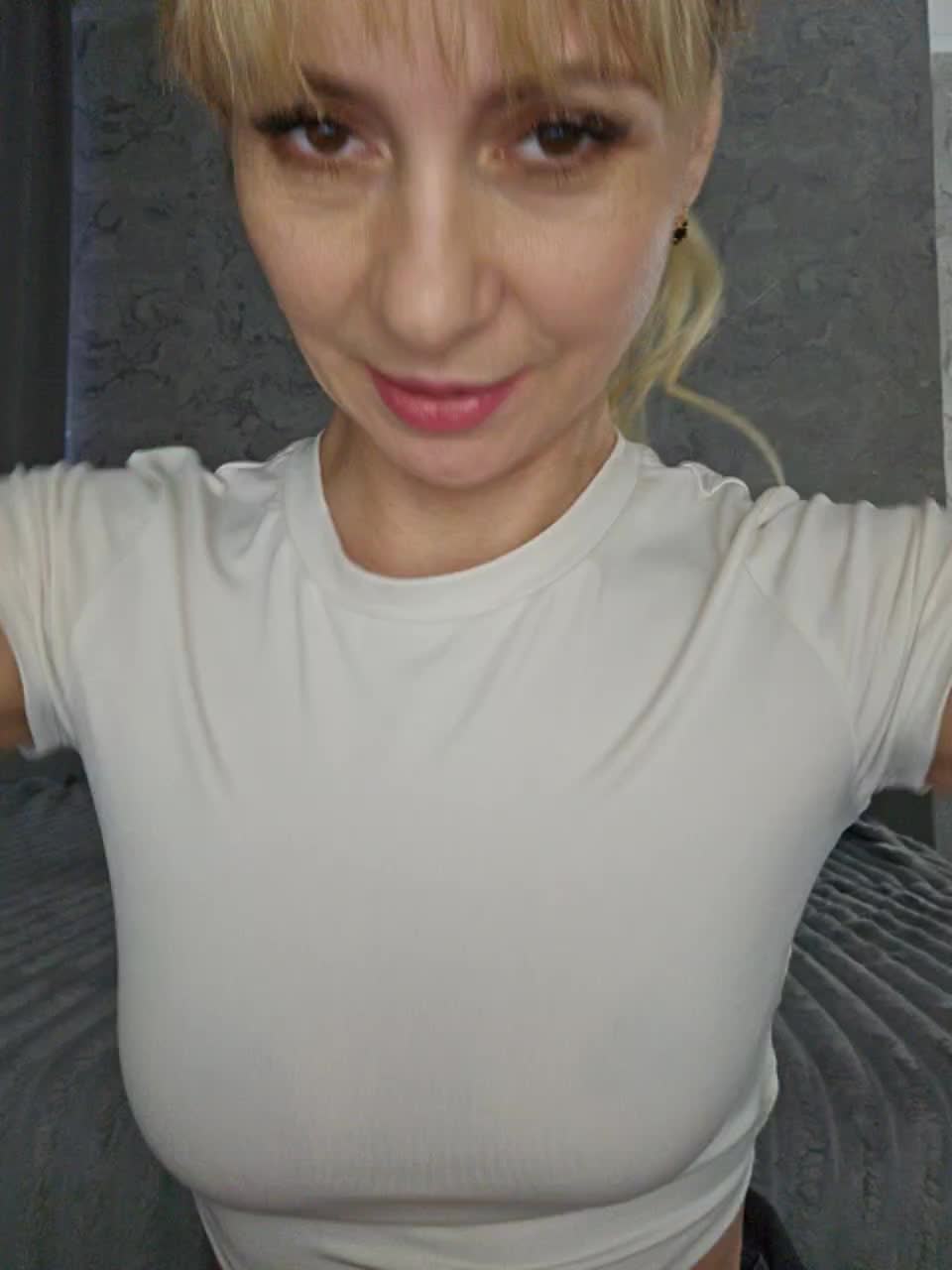 View or download file charlizetheron on 2024-10-26 from bongacams