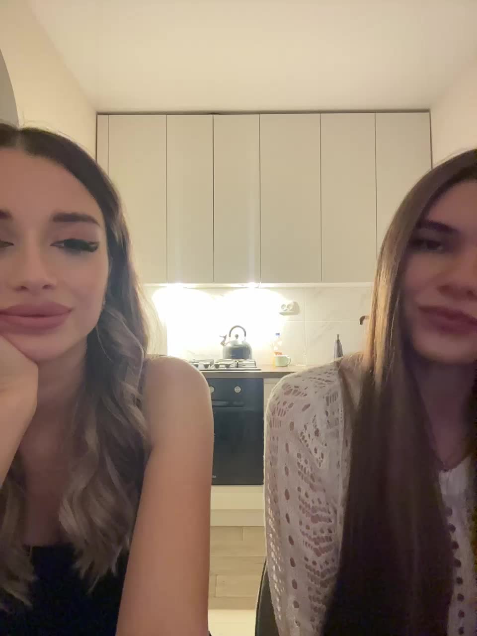 View or download file emilyandmira on 2024-10-26 from bongacams