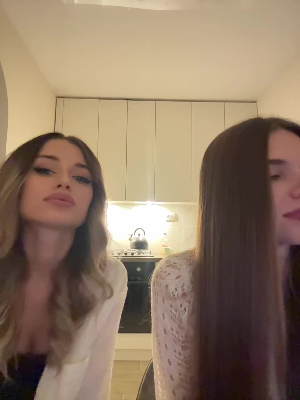 View or download file emilyandmira on 2024-10-26 from bongacams