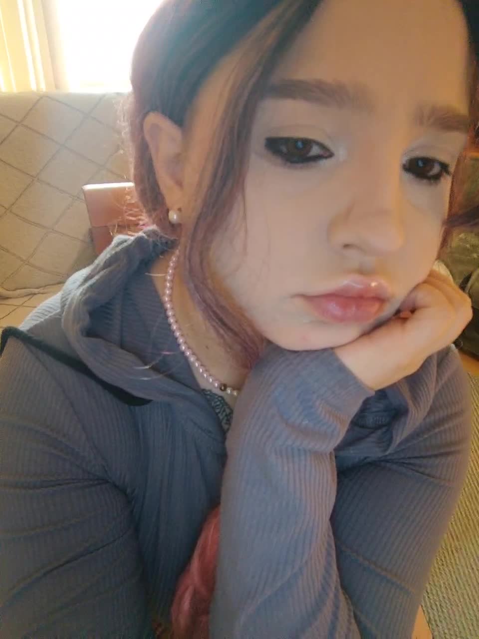 View or download file littledelora on 2024-10-27 from bongacams