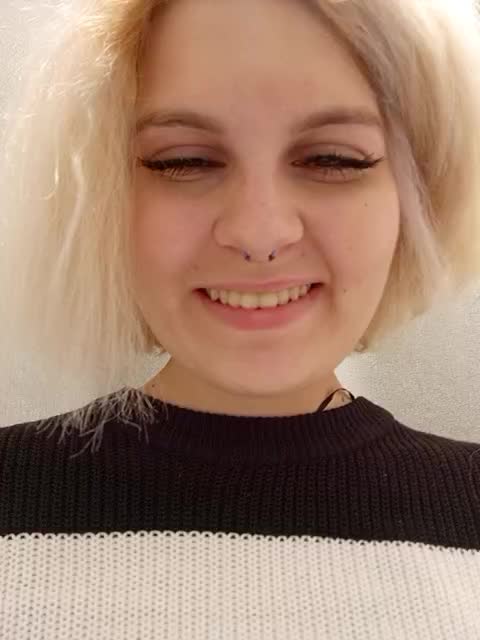 View or download file marie_outdoor on 2024-10-27 from bongacams