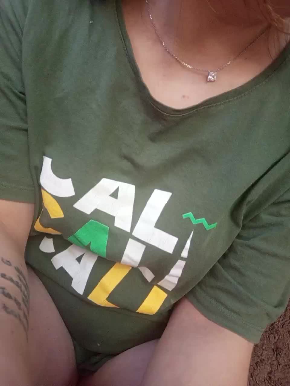 View or download file niki233221 on 2024-10-27 from bongacams