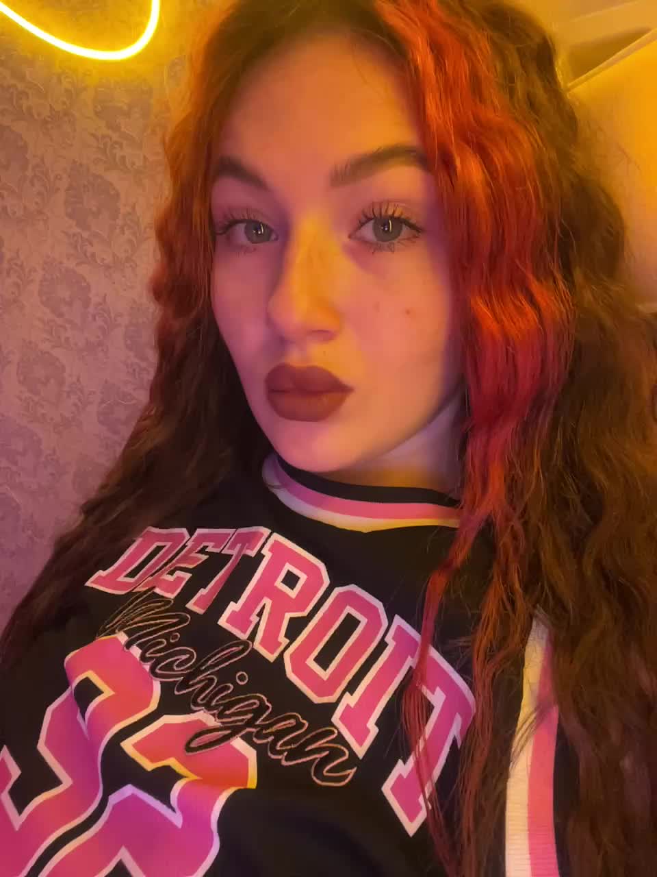 View or download file boredgirl on 2024-10-28 from bongacams