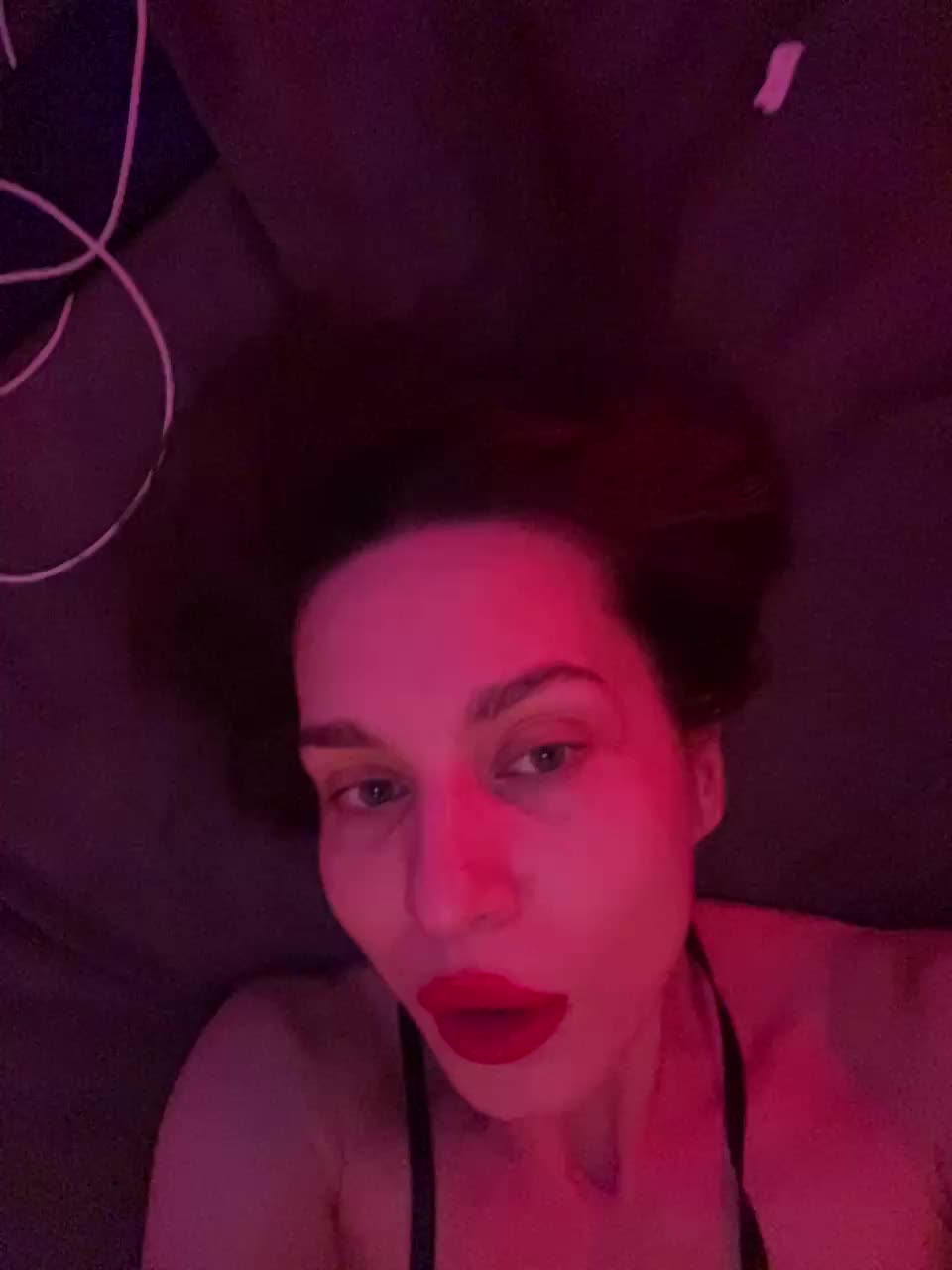 View or download file jilliancarlota on 2024-10-28 from bongacams