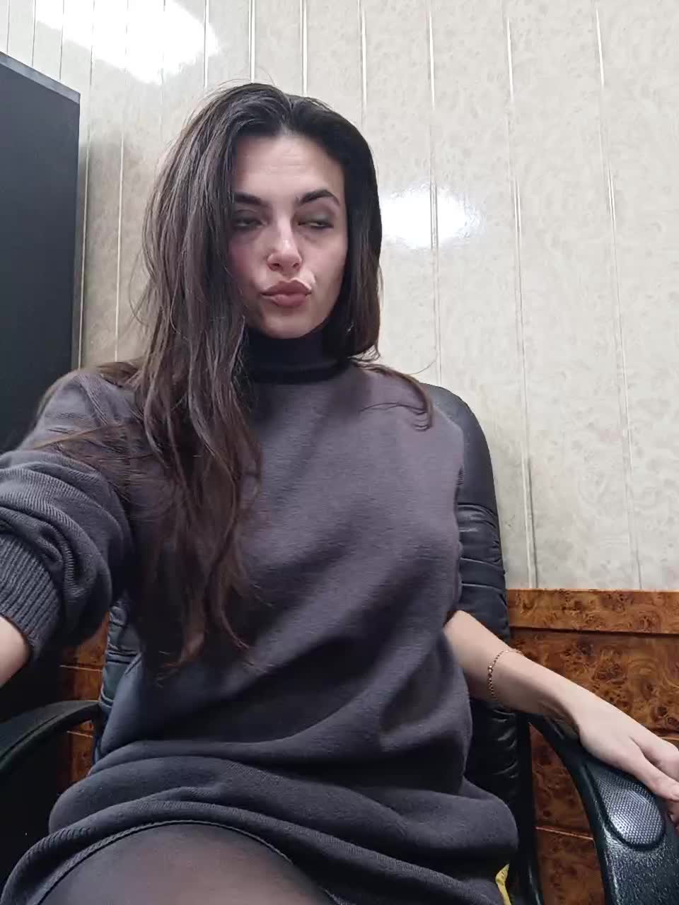 View or download file nikkysecrets on 2024-10-29 from bongacams