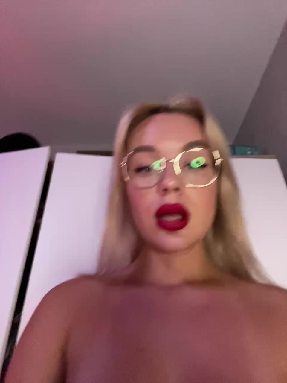 View or download file mila_m on 2024-10-31 from bongacams