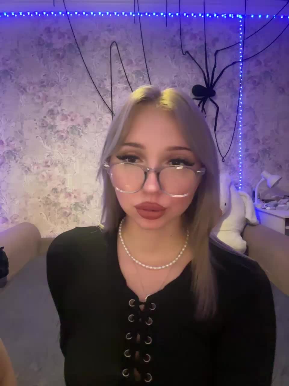 View or download file nice_rats02 on 2024-11-01 from bongacams