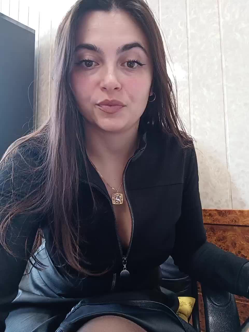 View or download file nikkysecrets on 2024-11-01 from bongacams