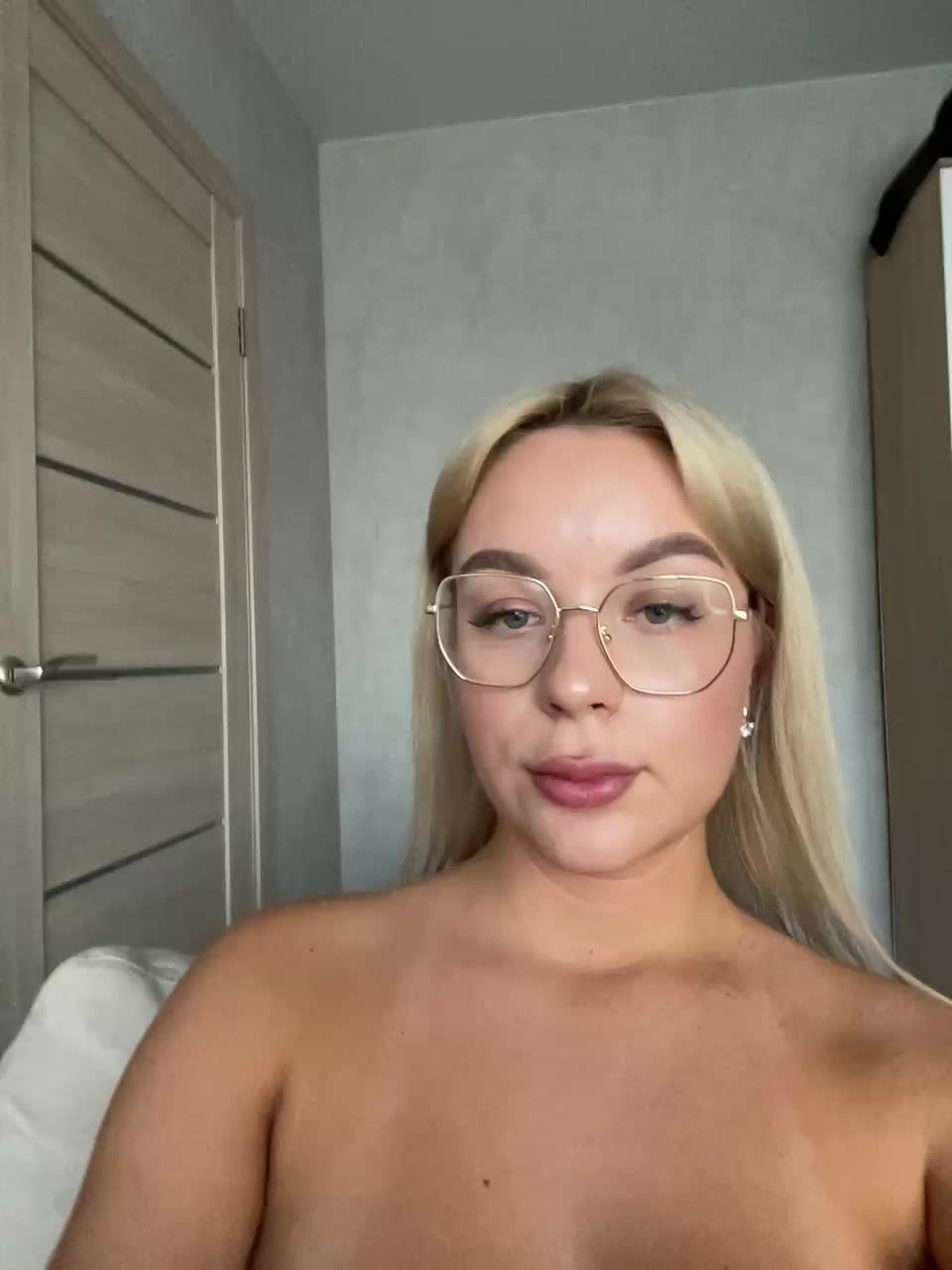 View or download file mila_m on 2024-11-02 from bongacams