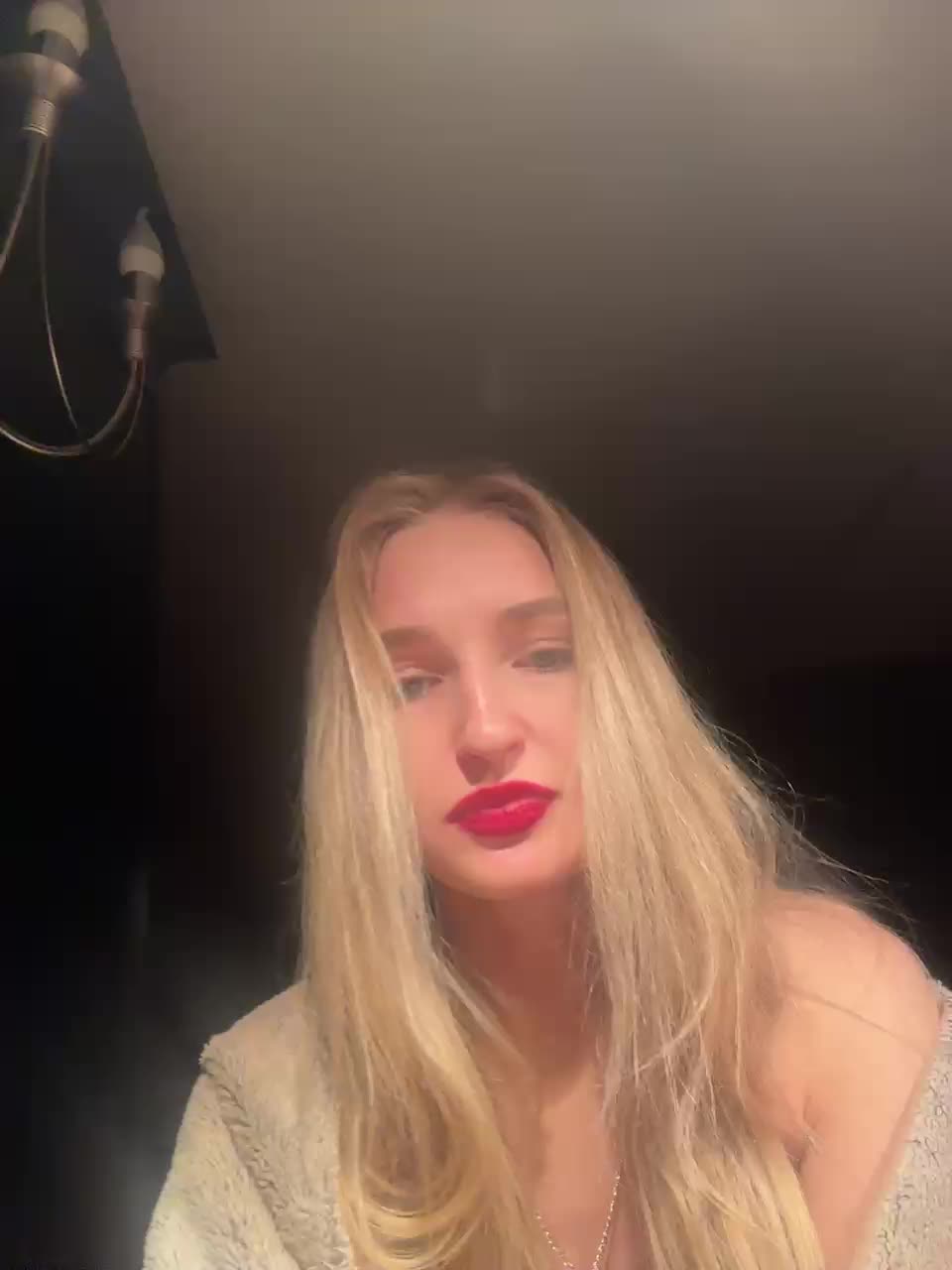 View or download file busenok on 2024-11-03 from bongacams