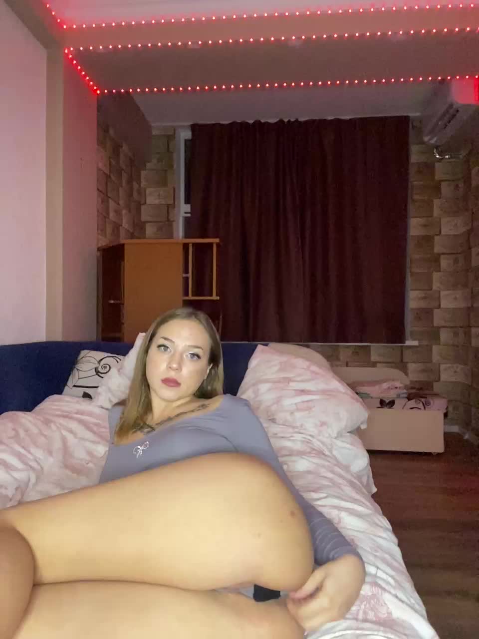 View or download file kristallik_1 on 2024-11-03 from bongacams