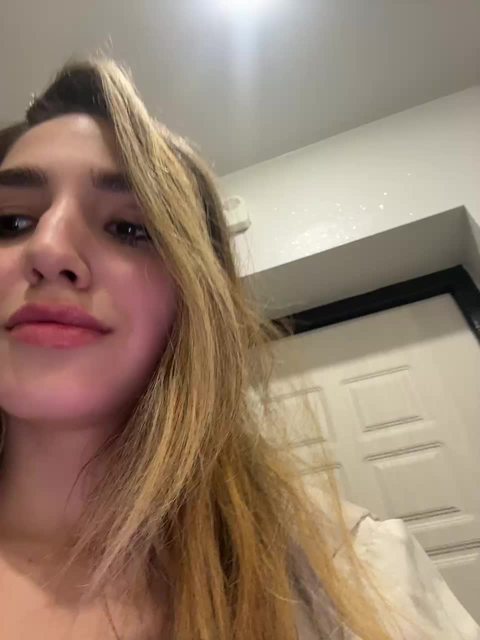 View or download file yololove on 2024-11-03 from bongacams