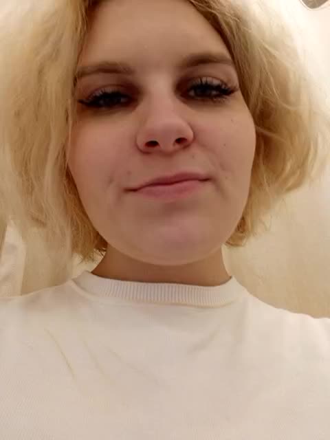 View or download file marie_outdoor on 2024-11-04 from bongacams