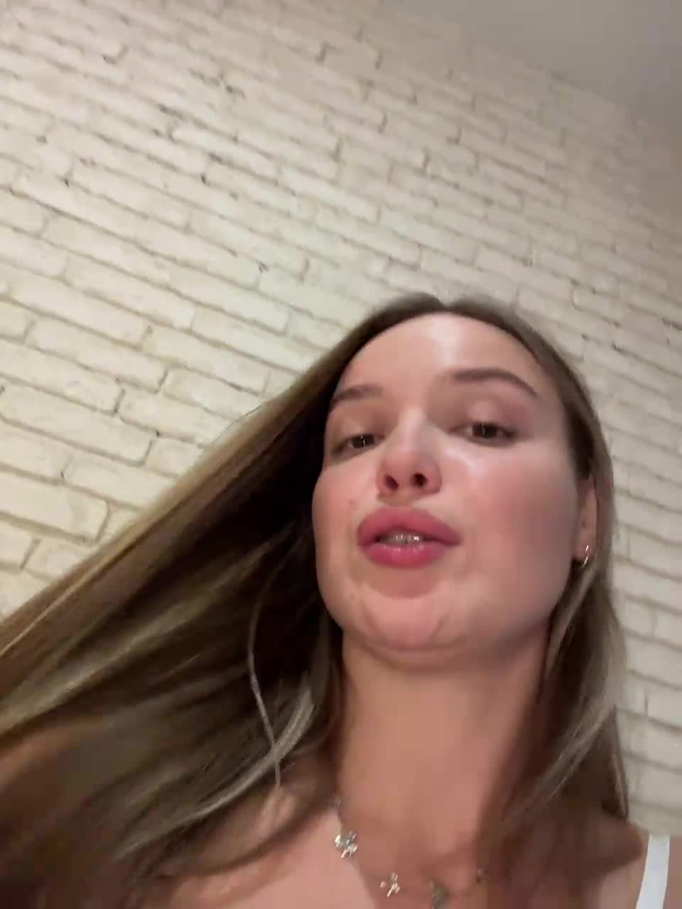 View or download file missangel13 on 2024-11-04 from bongacams