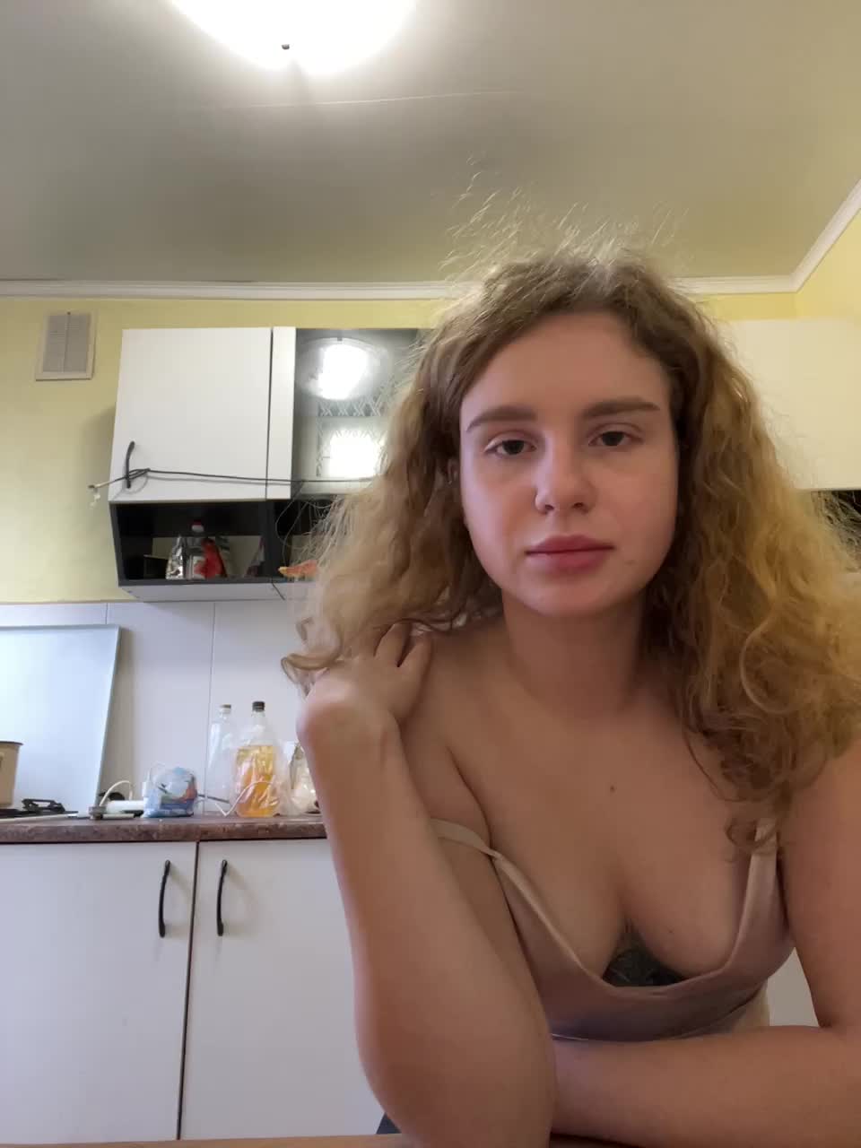 View or download file viktoriaastr on 2024-11-04 from bongacams