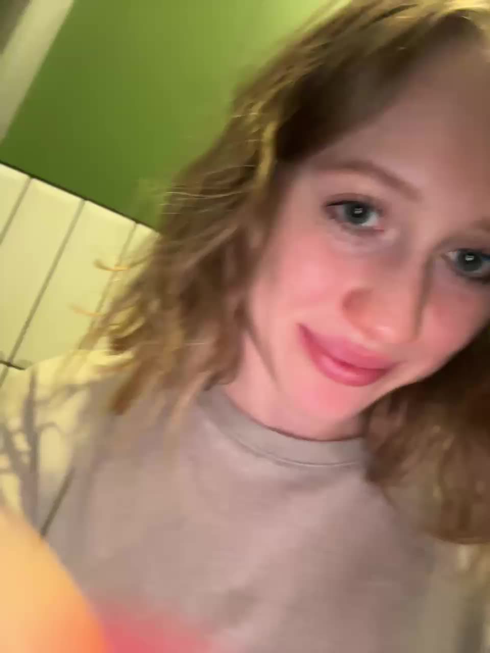 View or download file likachkaa on 2024-11-05 from bongacams