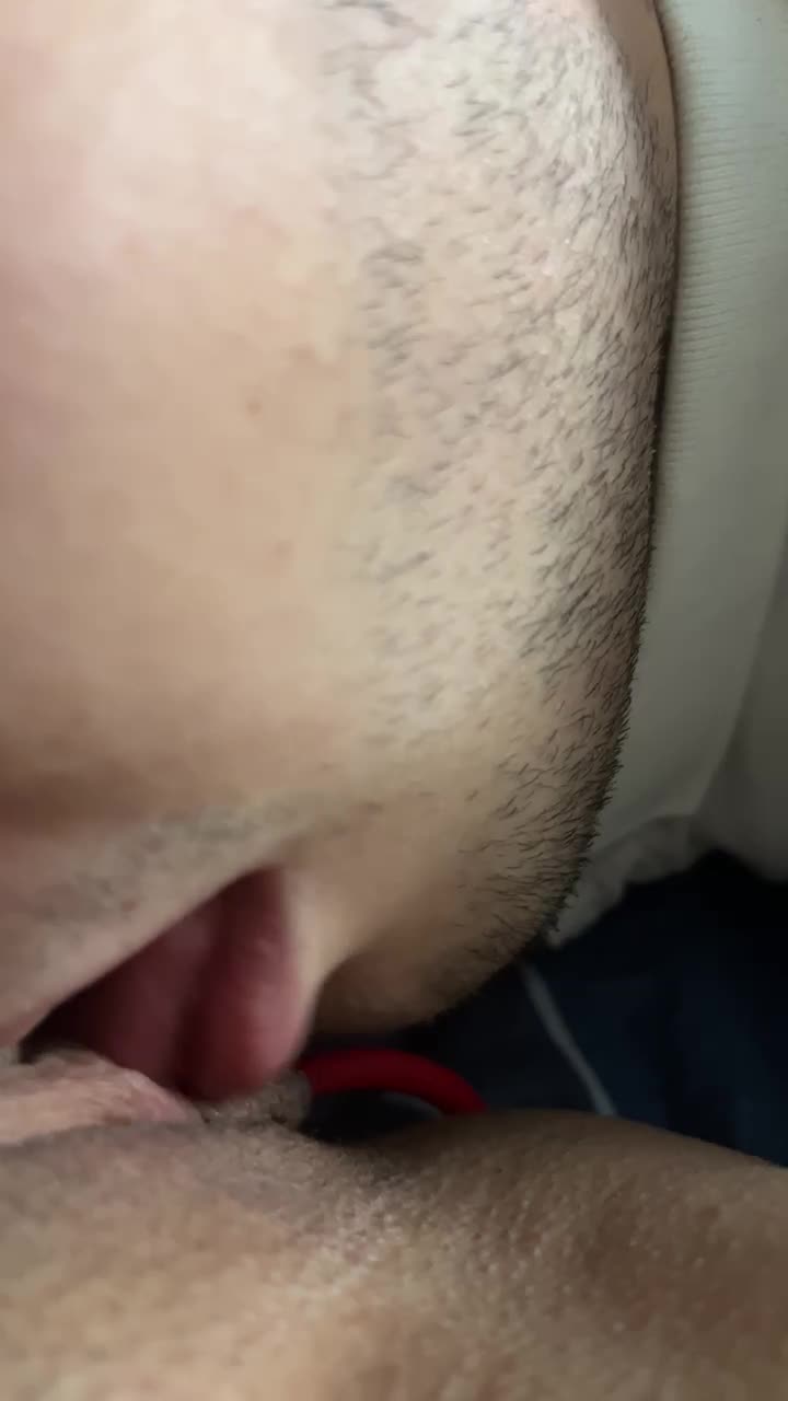 View or download file luckyguyhawk01 on 2024-11-05 from bongacams