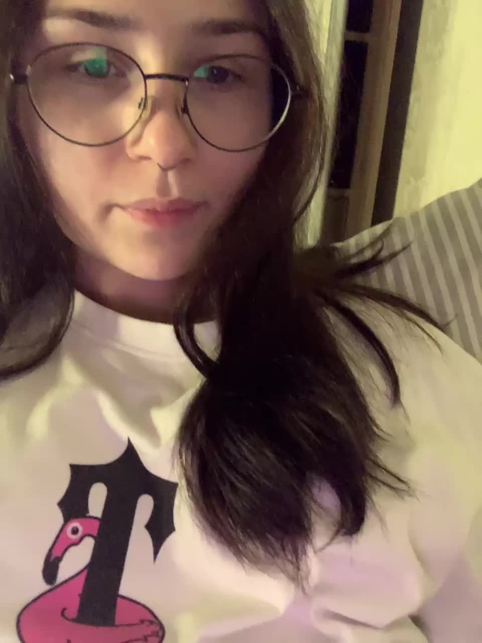 View or download file sashalindann on 2024-11-05 from bongacams