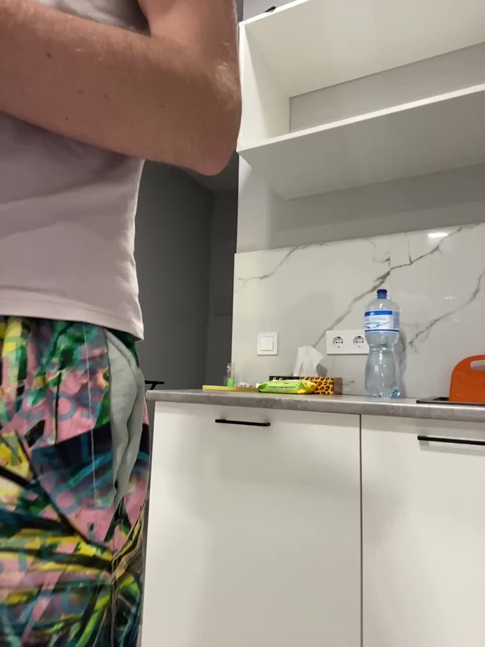 View or download file gummy_bears on 2024-11-06 from bongacams