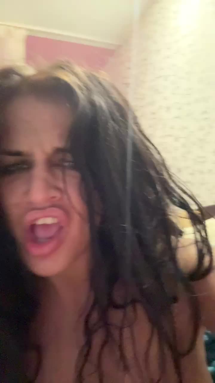 View or download file miamimur on 2024-11-06 from bongacams