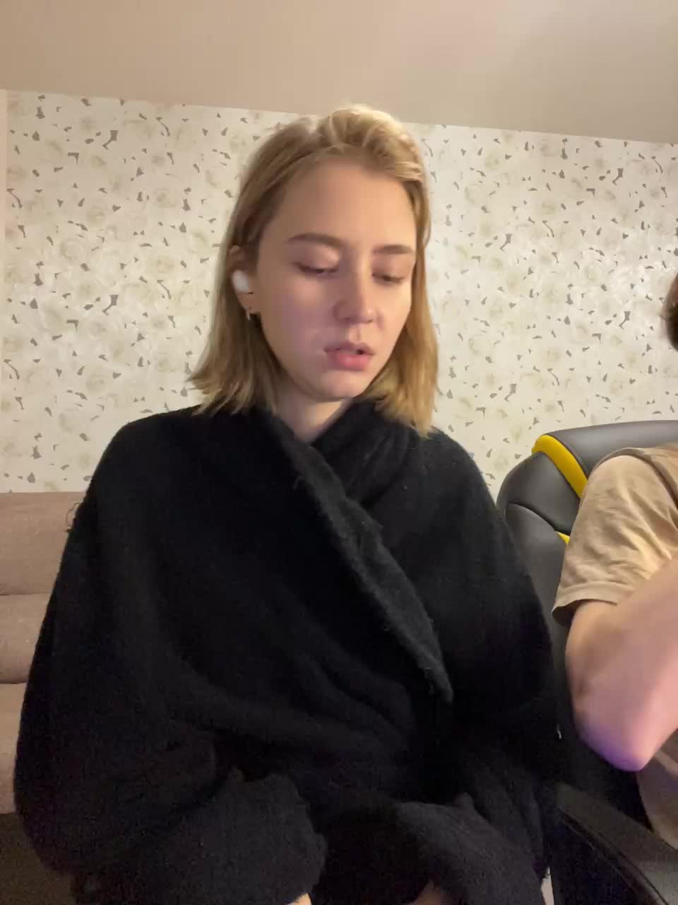 View or download file shrimprolls on 2024-11-06 from bongacams