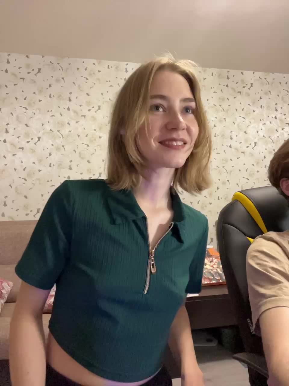 View or download file shrimprolls on 2024-11-06 from bongacams