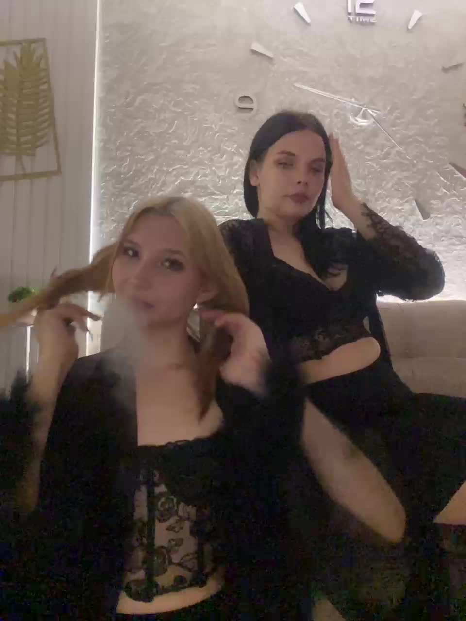 View or download file jeniffer_and_elis on 2024-11-07 from bongacams