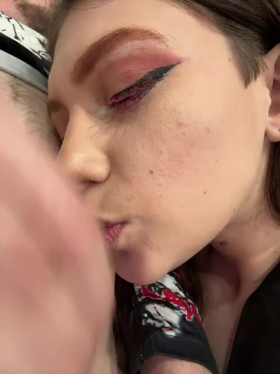 View or download file luckystar on 2024-11-07 from bongacams