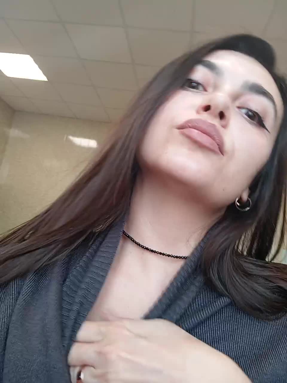 View or download file nikkysecrets on 2024-11-07 from bongacams