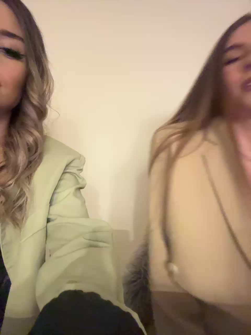 View or download file emilyandmira on 2024-11-08 from bongacams