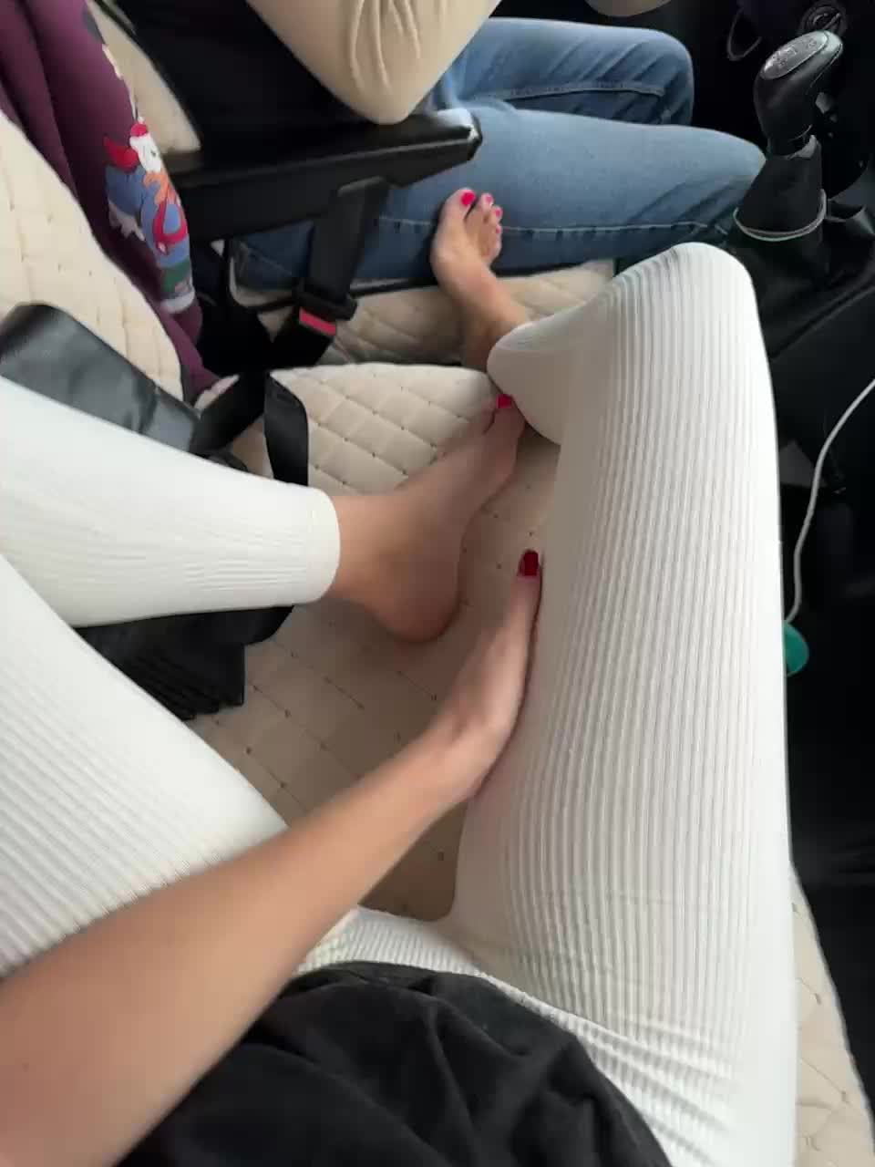 View or download file katerin_a on 2024-11-08 from bongacams