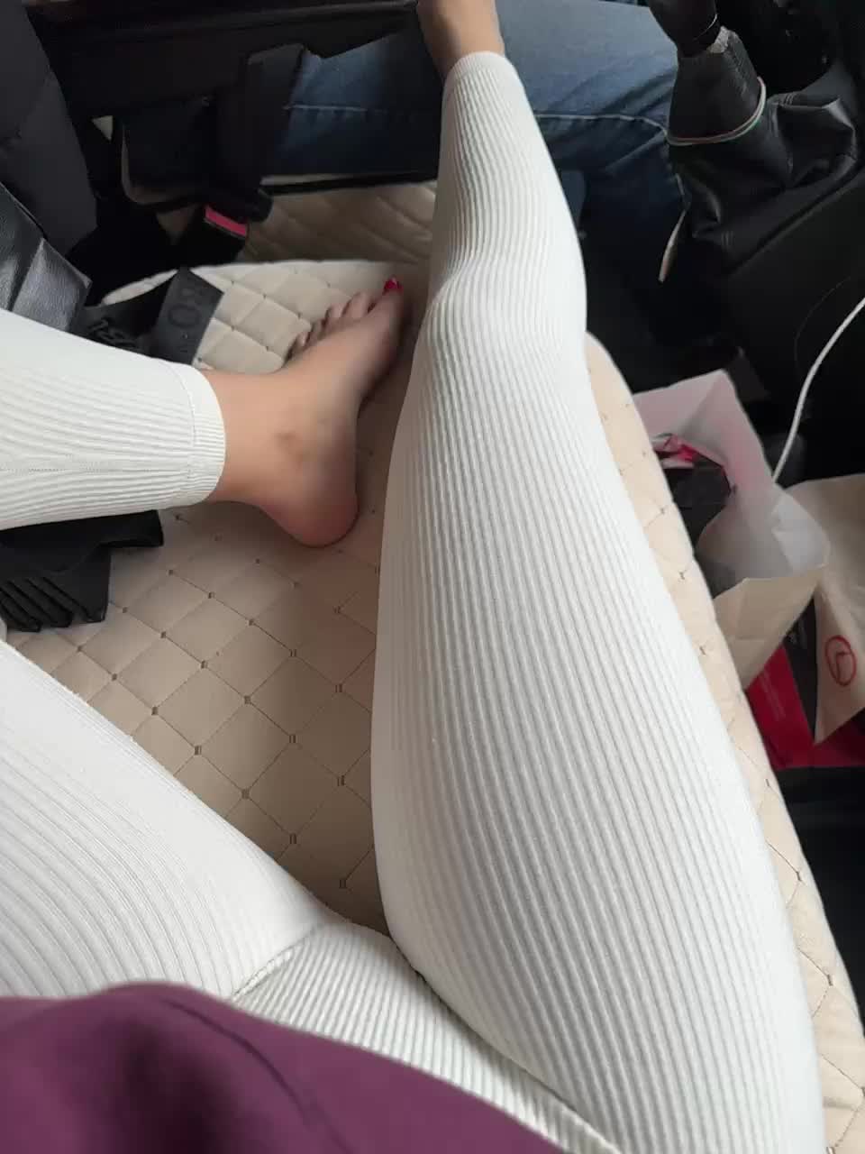 View or download file katerin_a on 2024-11-08 from bongacams