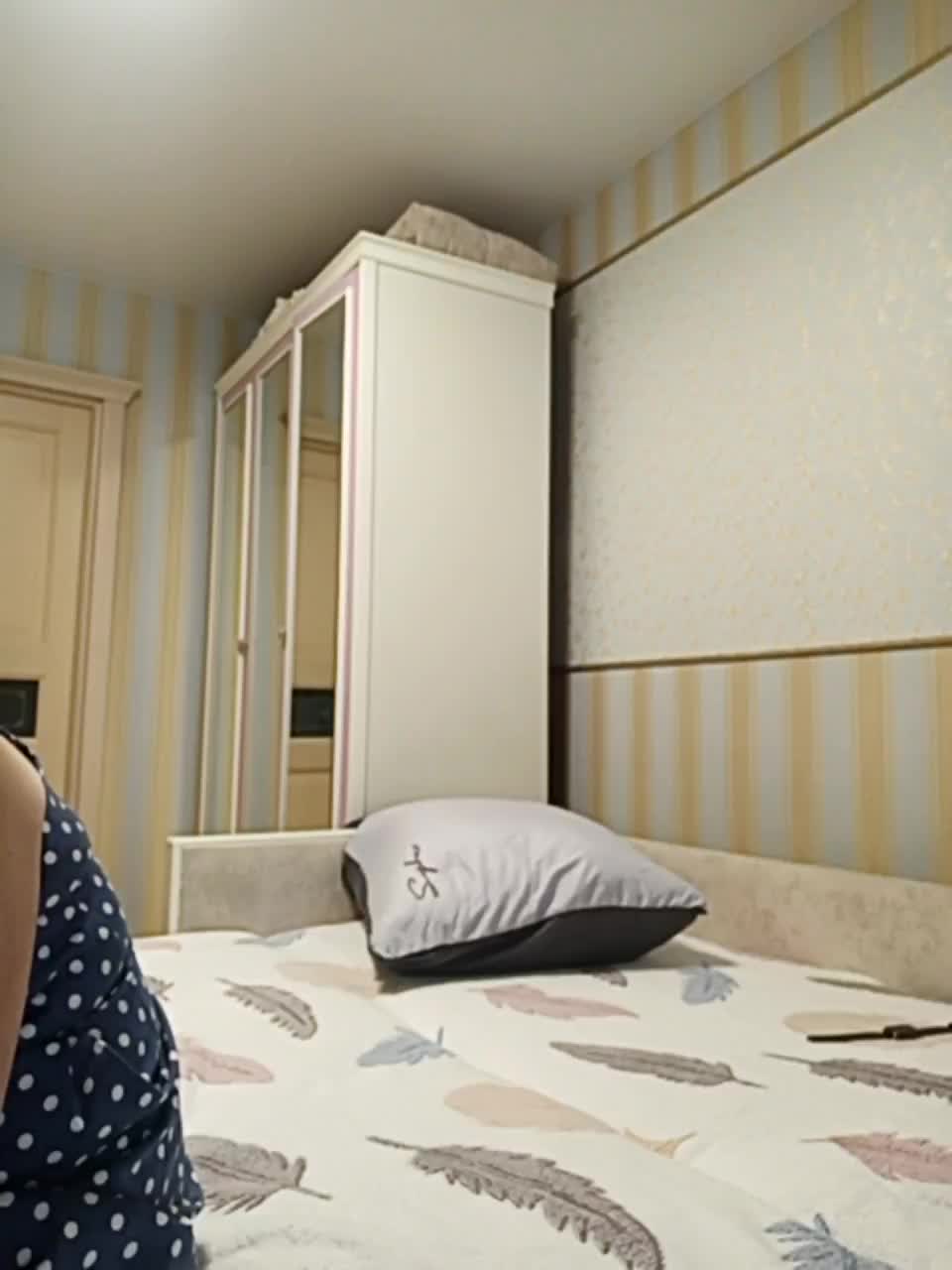 View or download file olgalikesport on 2024-11-08 from bongacams