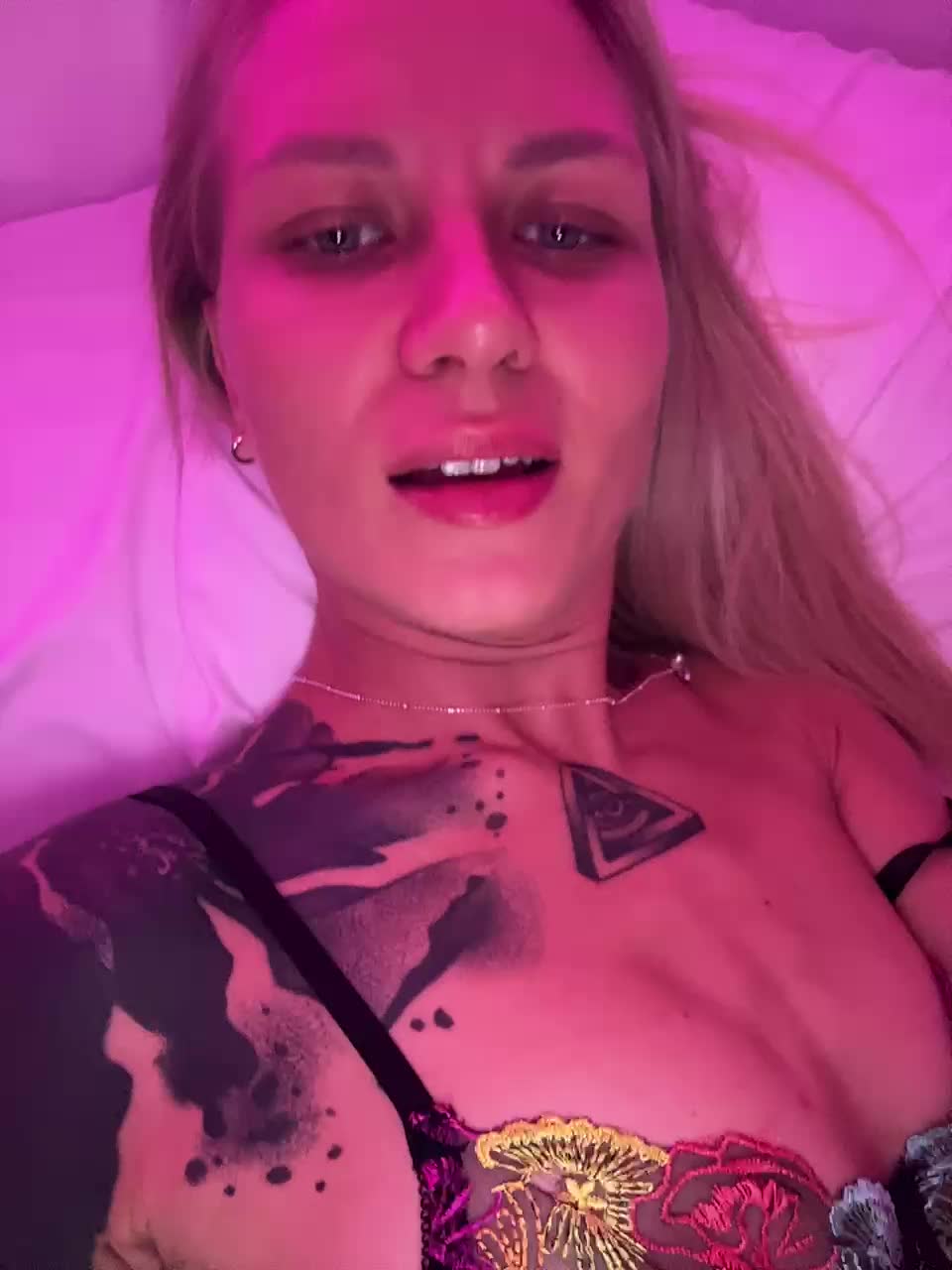 View or download file twins666 on 2024-11-08 from bongacams