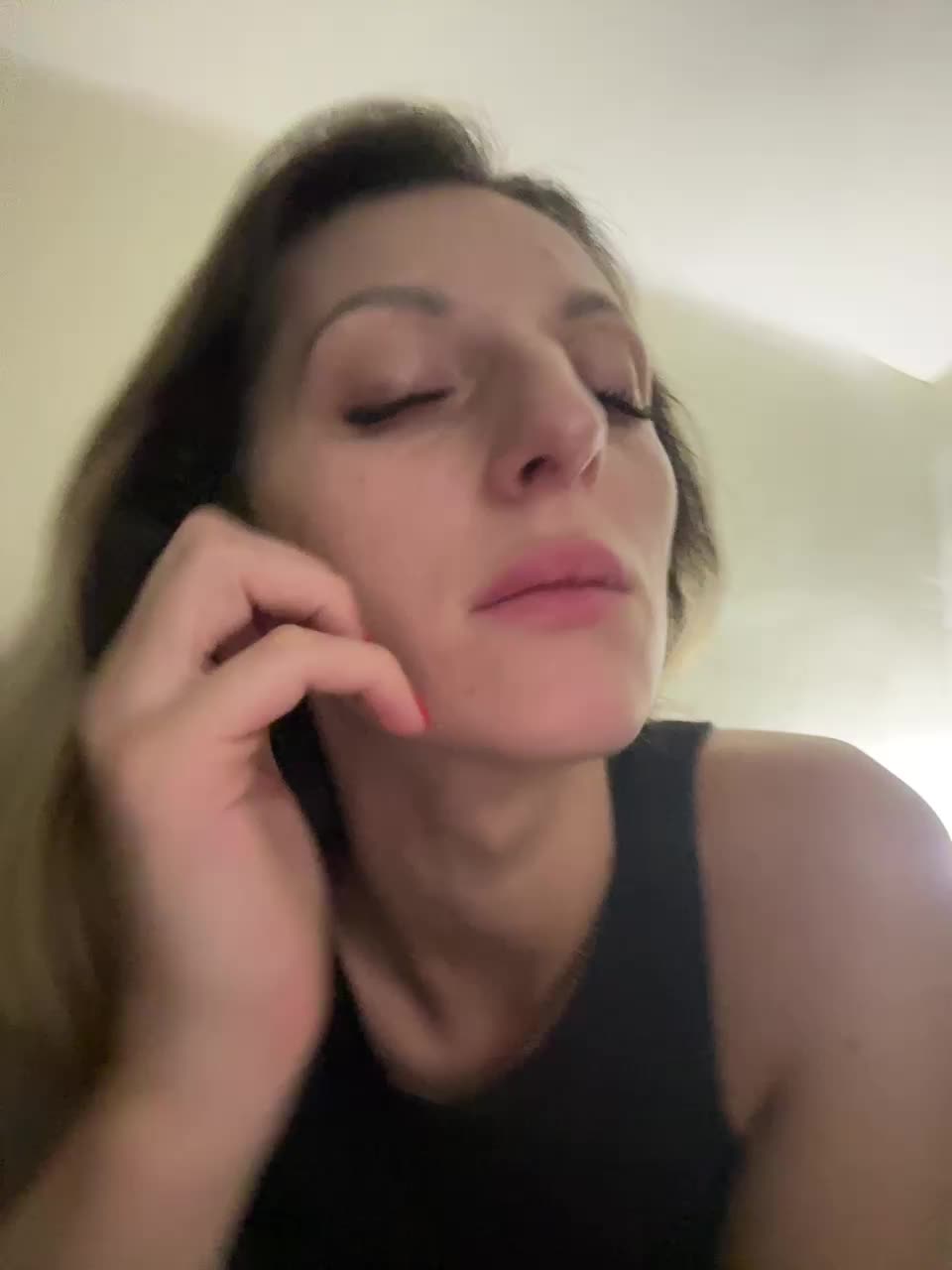 View or download file silvanas on 2024-11-09 from bongacams