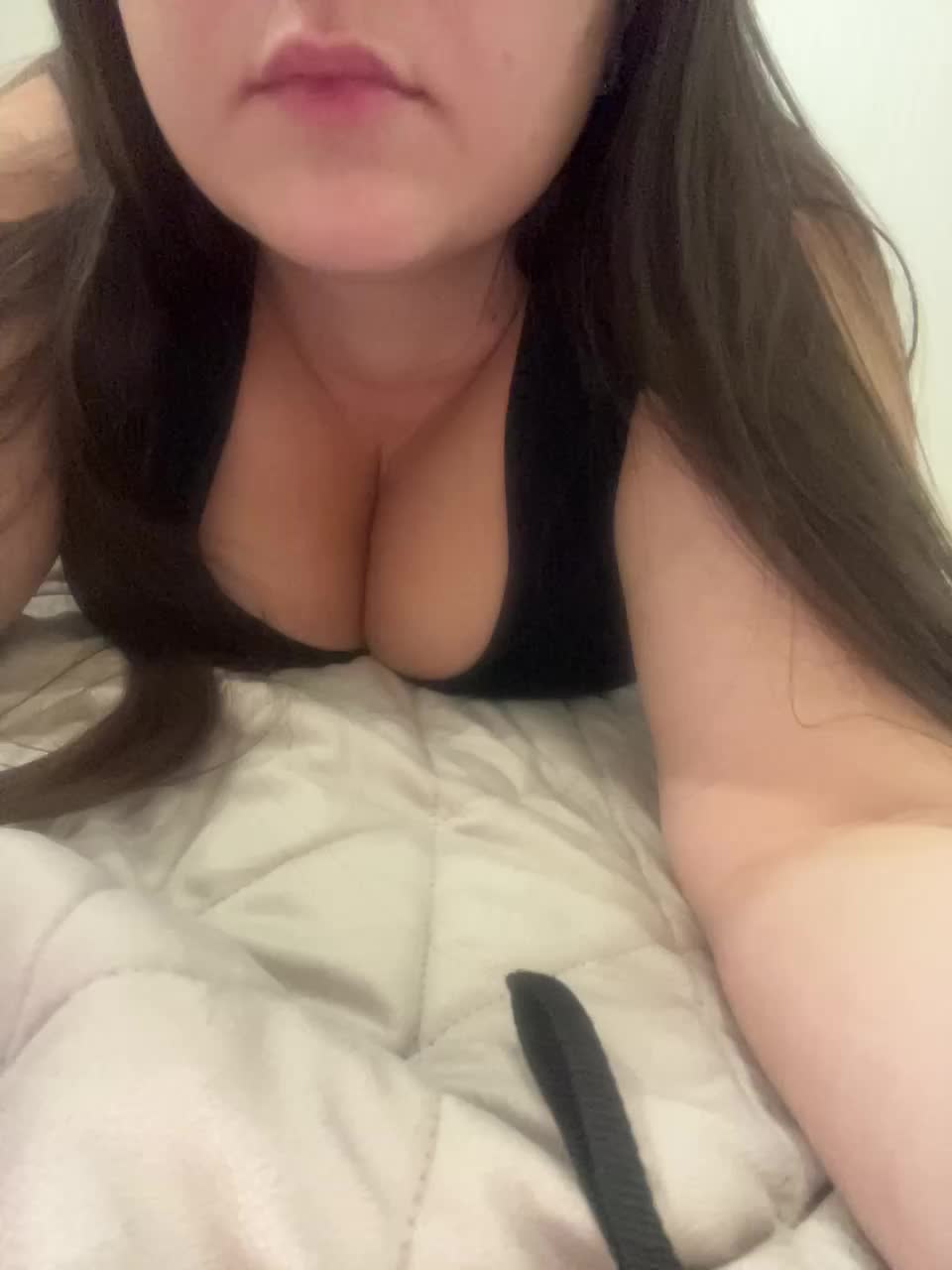 View or download file xkotikix on 2024-11-09 from bongacams