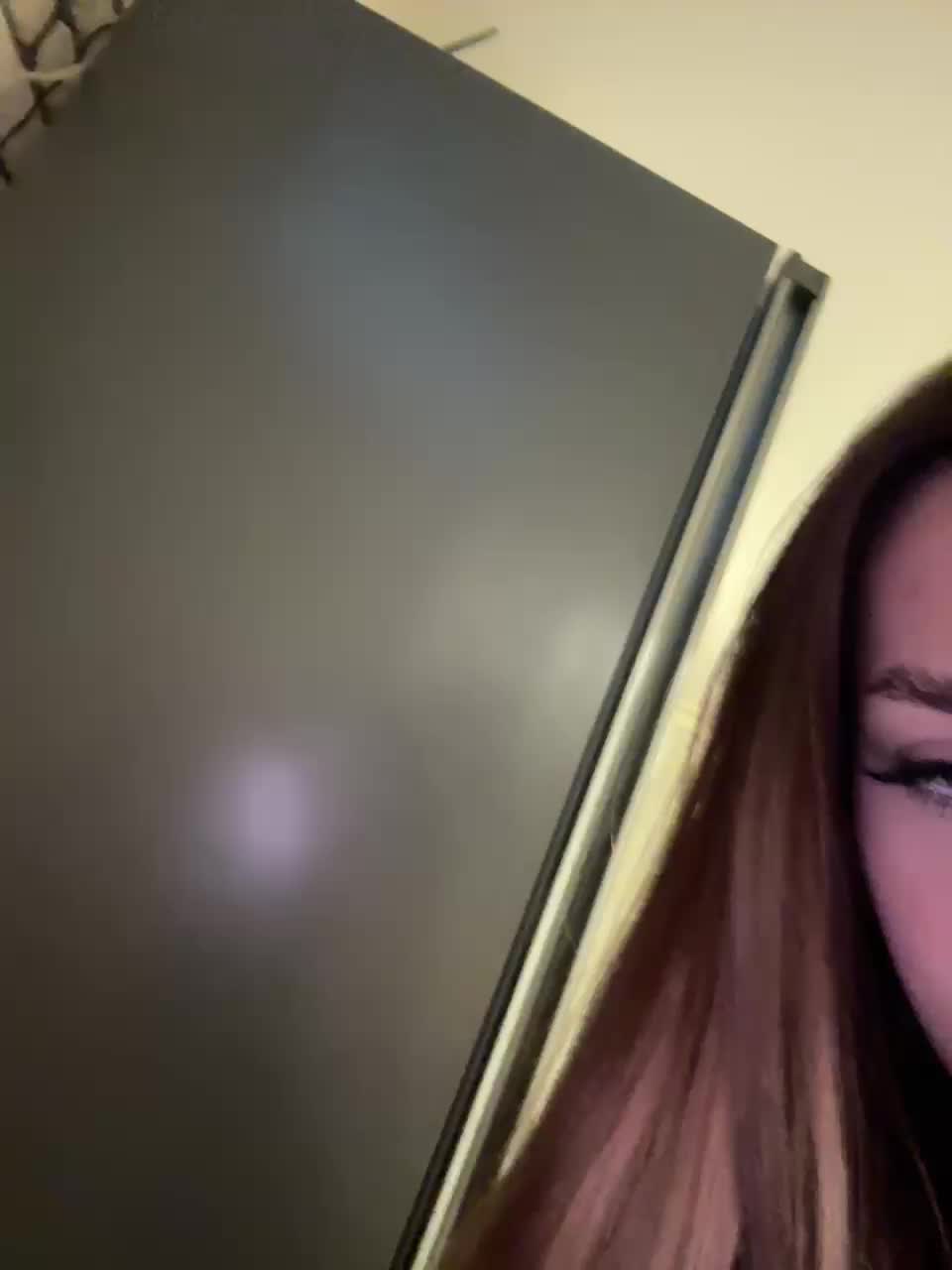 View or download file babydarii on 2024-11-10 from bongacams