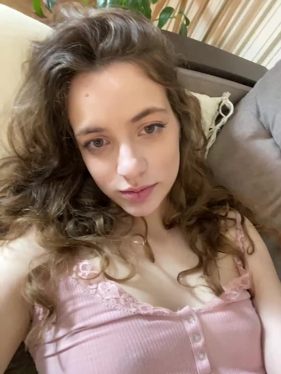 View or download file sarahsupershy on 2024-11-10 from bongacams