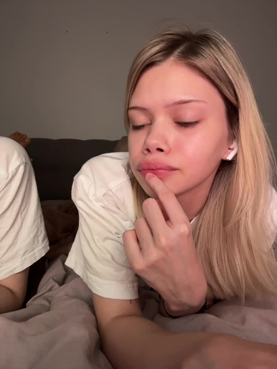 View or download file chansetolove on 2024-11-12 from bongacams