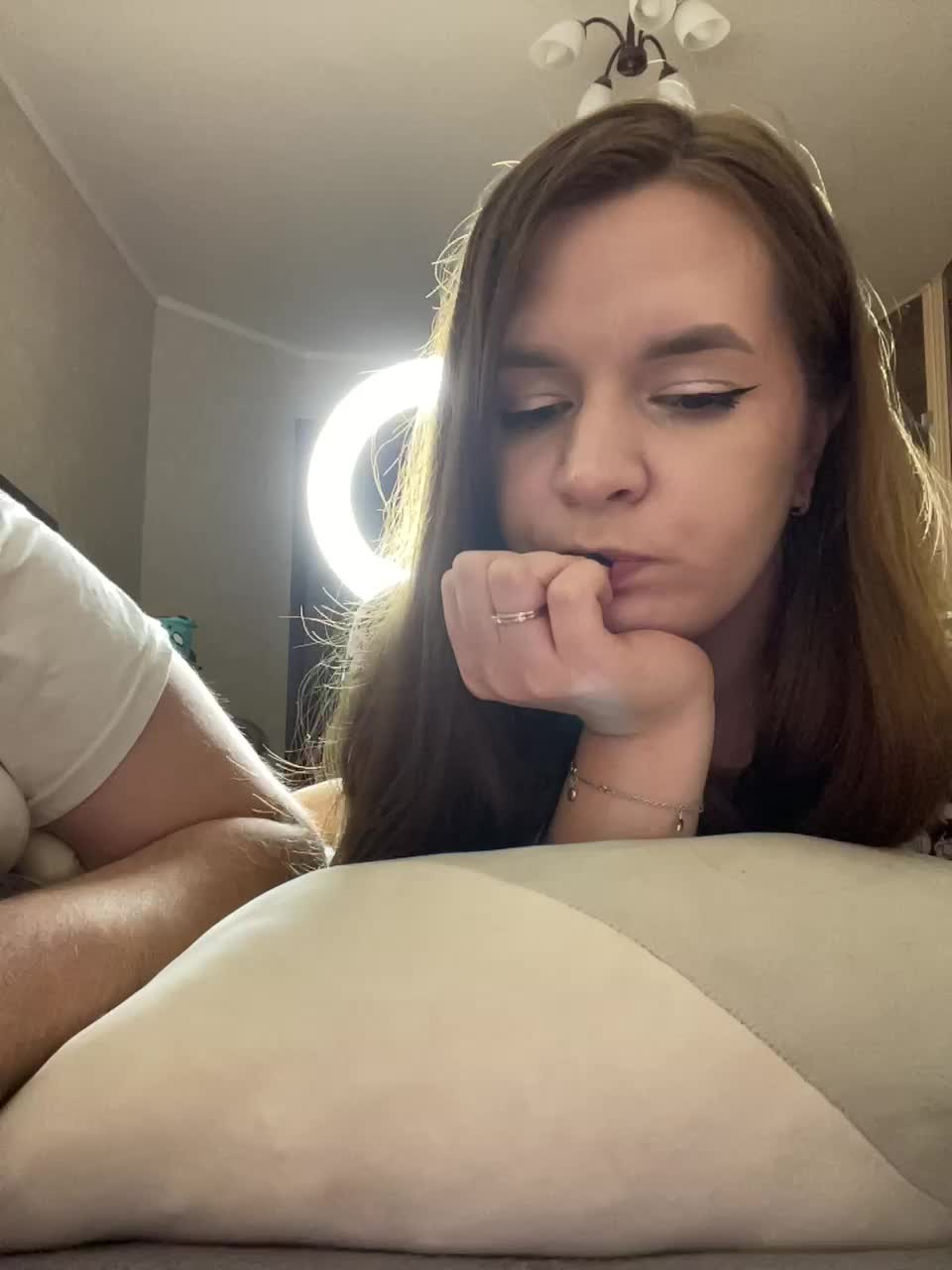 View or download file hellmor on 2024-11-12 from bongacams