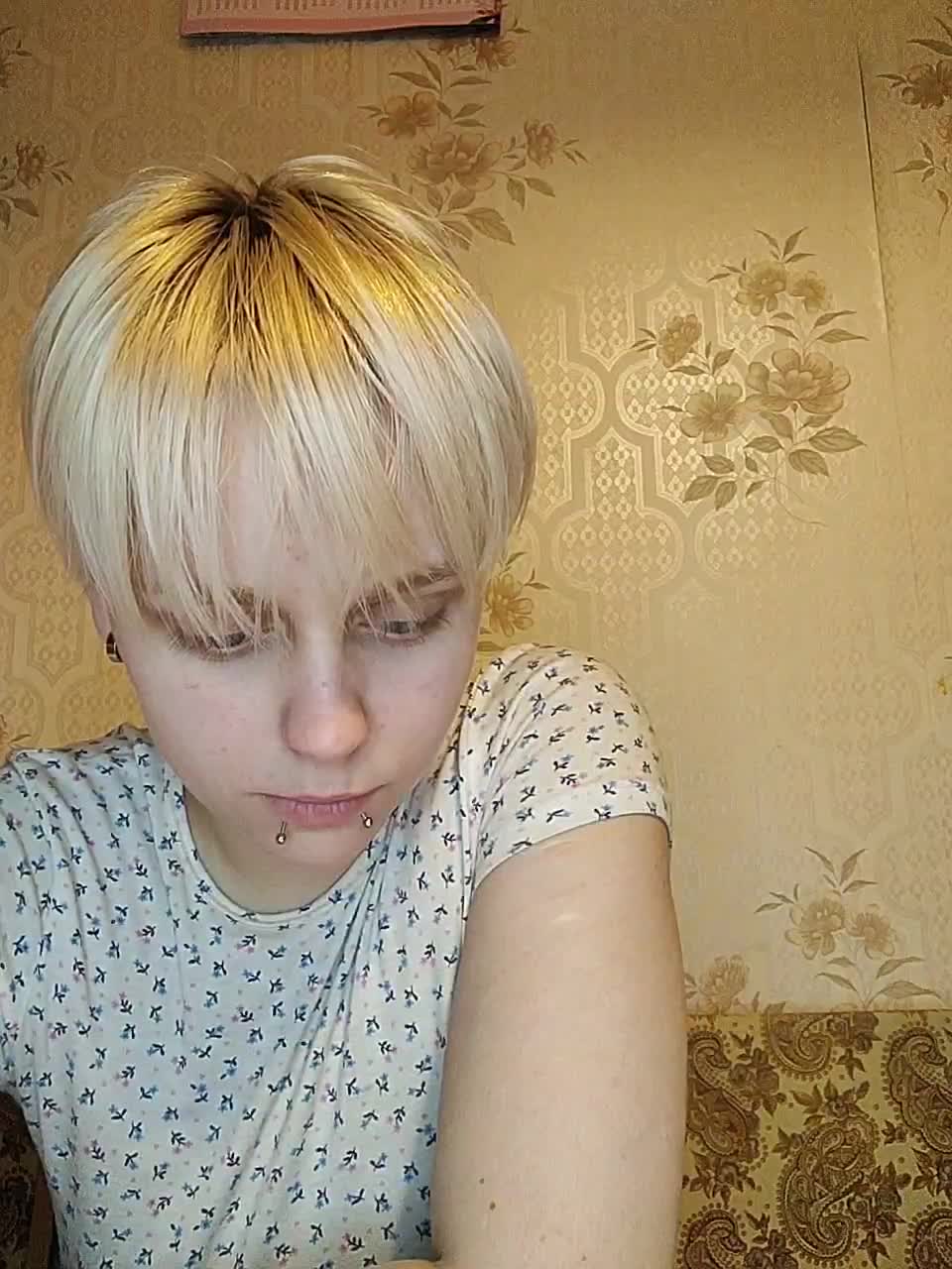 View or download file kittycolorfull on 2024-11-12 from bongacams